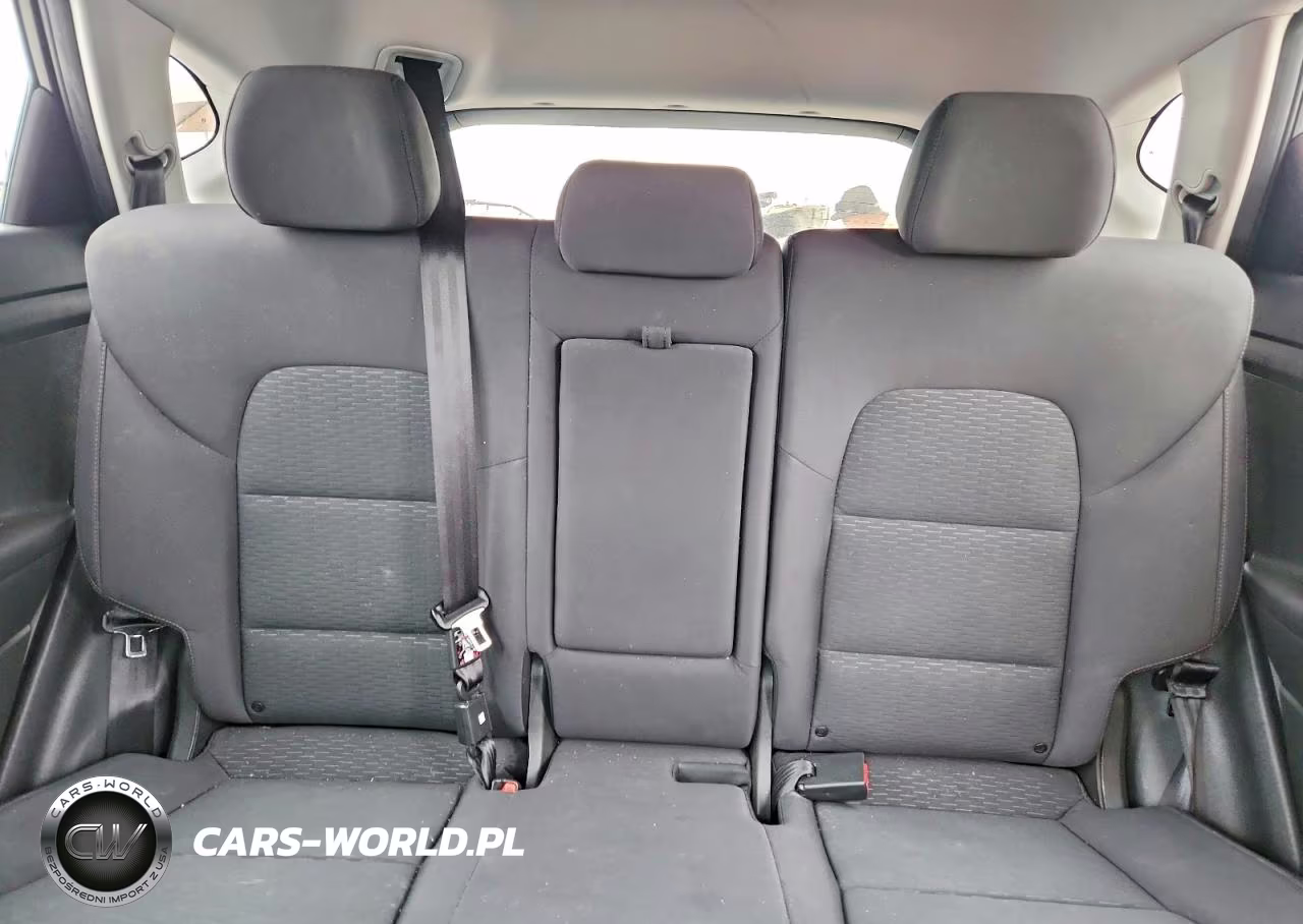 2019 Hyundai Tucson Se VIN:KM8J23A44KU839383 - 10
