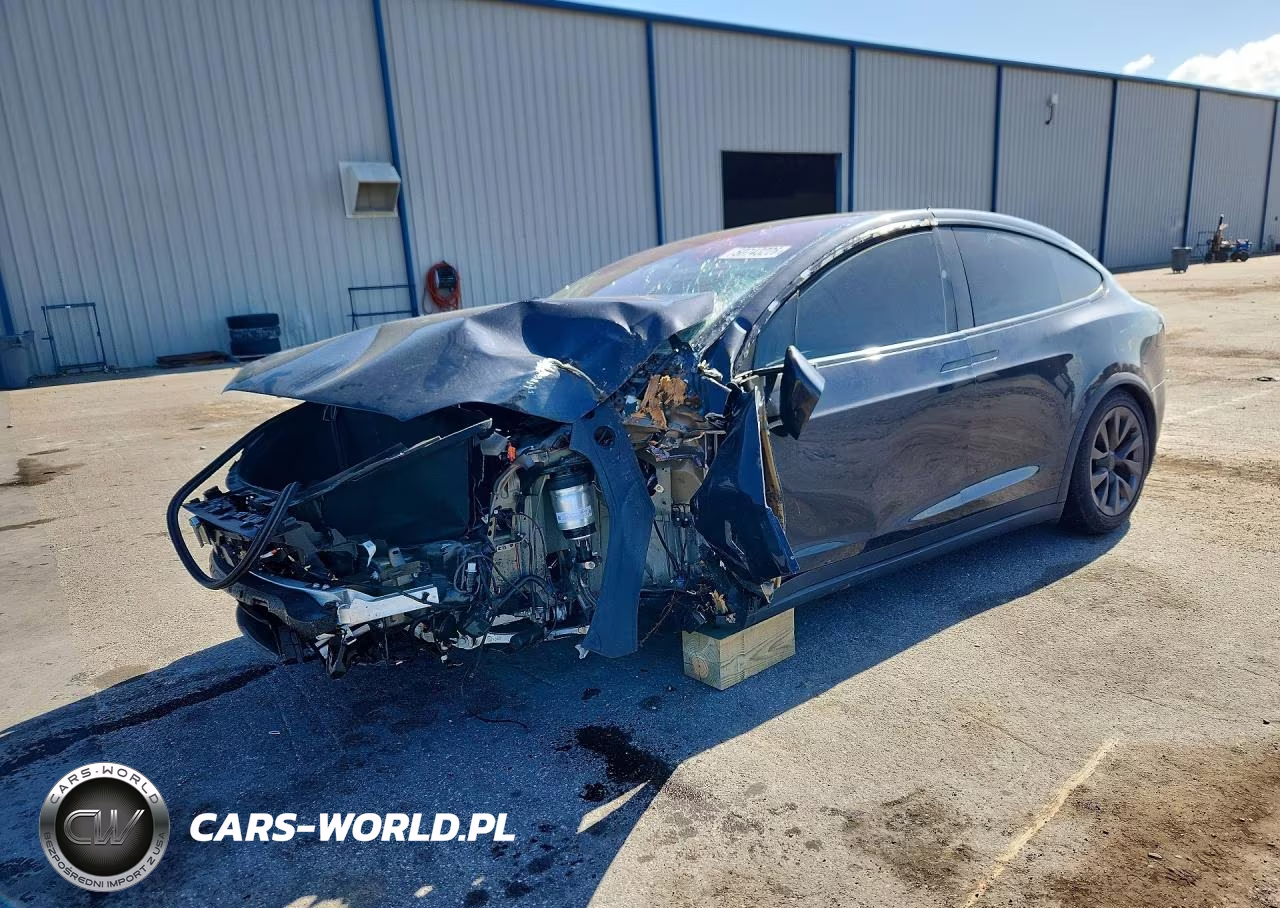 2024 Tesla Model X – zdjęcie 1 z 13