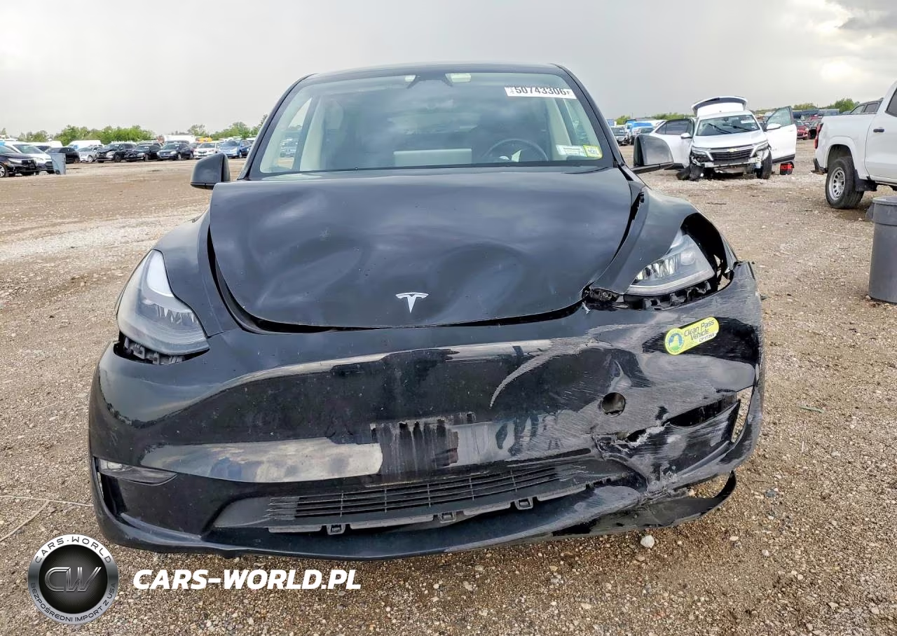 2023 Tesla Model Y VIN:7SAYGAEE5PF926823 - 5