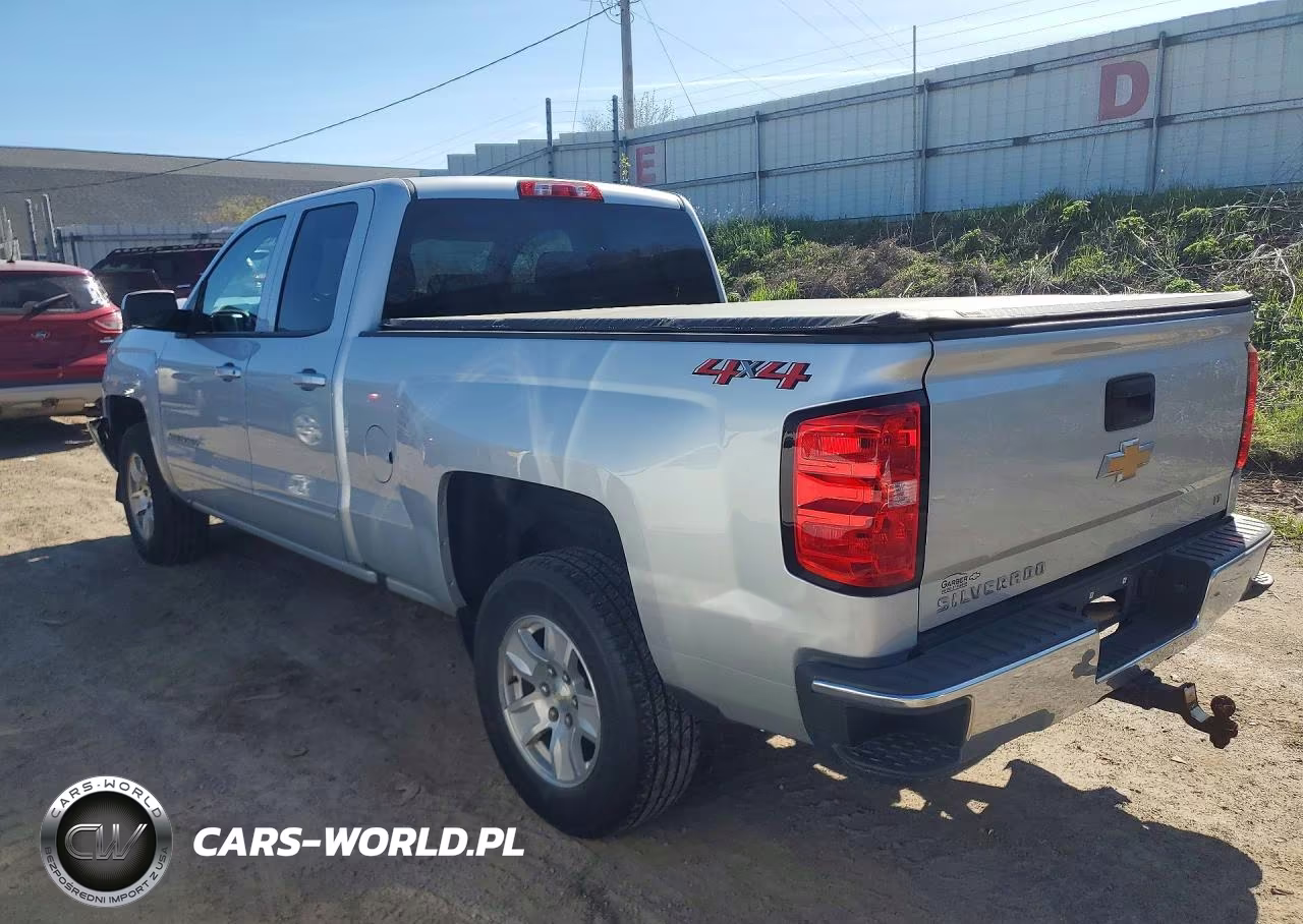 2018 Chevrolet Silverado K1500 Lt VIN:1GCVKREH3JZ315181 - 2