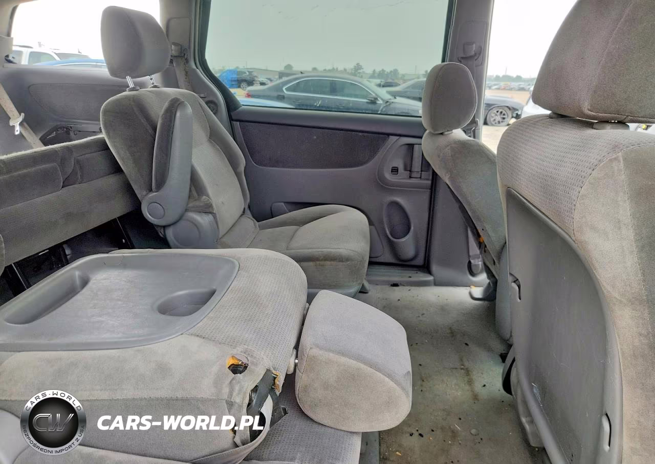 2004 Toyota Sienna Le 7 Passenger VIN:5TDZA23C14S136162 - 11