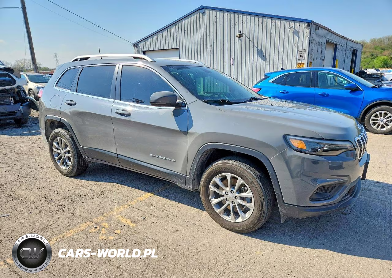 2019 Jeep Cherokee Latitude Plus VIN:1C4PJMLB8KD367451 - 4