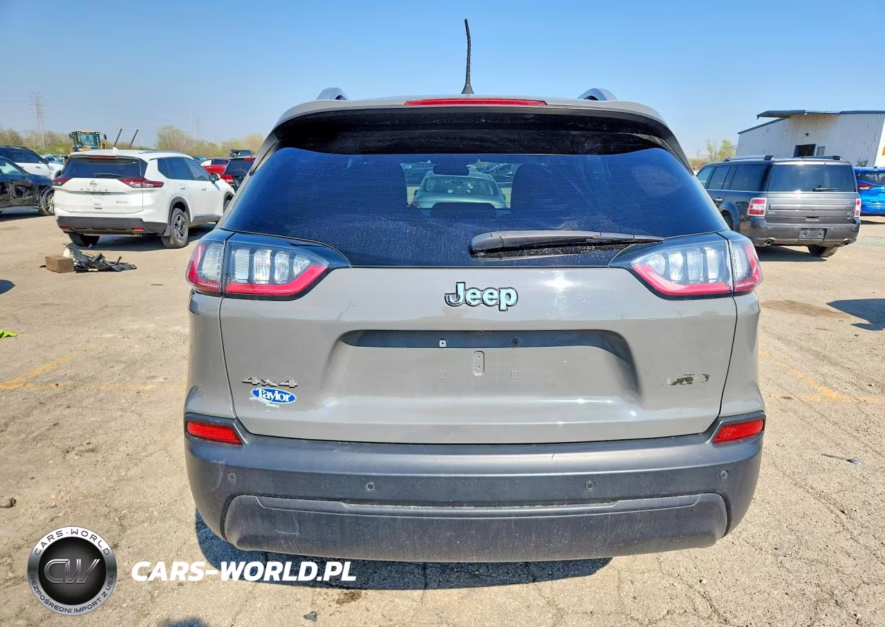 2019 Jeep Cherokee Latitude Plus VIN:1C4PJMLB8KD367451 - 6