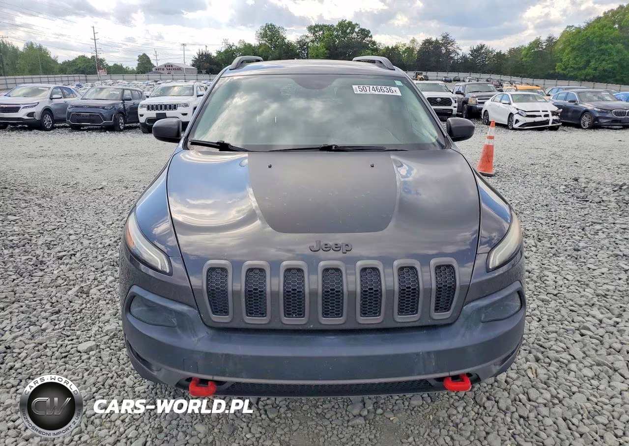 2015 Jeep Cherokee Trailhawk VIN:1C4PJMBS8FW786198 - 5