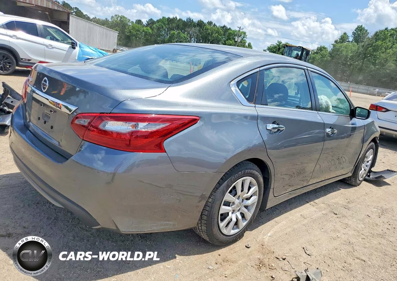 2018 Nissan Altima 2.5 S VIN:1N4AL3AP2JC118355 - 3