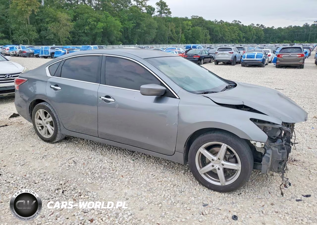 2015 Nissan Altima 2.5 S VIN:1N4AL3AP8FC287772 - 4