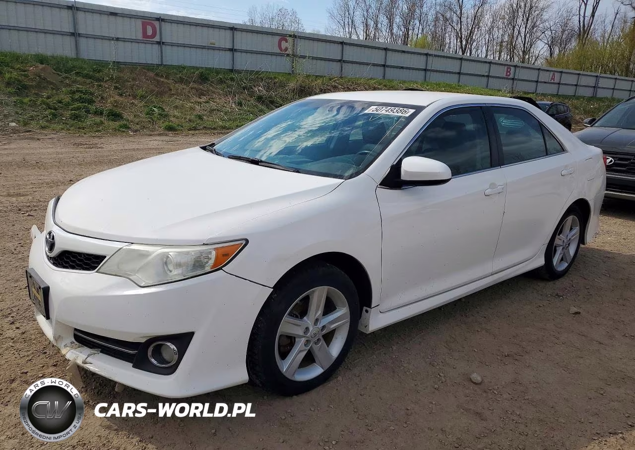 2014 Toyota Camry Se – zdjęcie 1 z 12