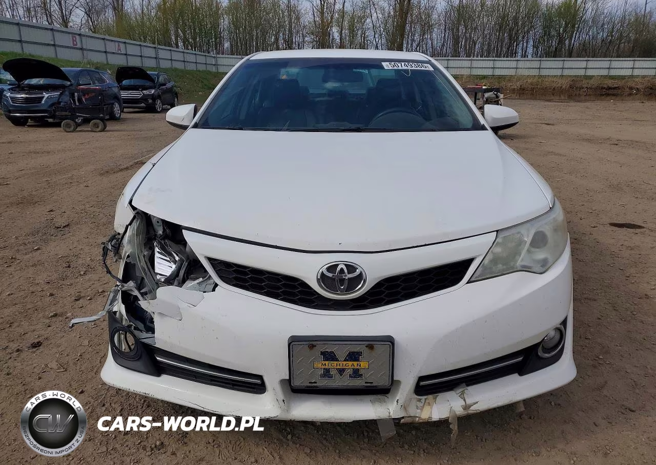 2014 Toyota Camry Se VIN:4T1BF1FK8EU809540 - 5