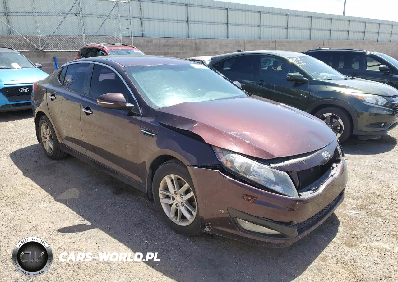 2013 Kia Optima Lx VIN:5XXGM4A75DG238856 - 4