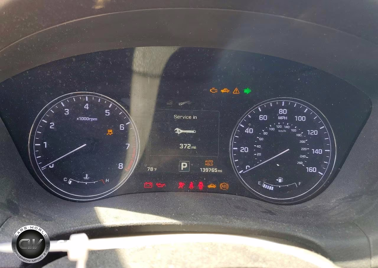 2015 Hyundai Genesis 3.8L VIN:KMHGN4JE4FU070163 - 9