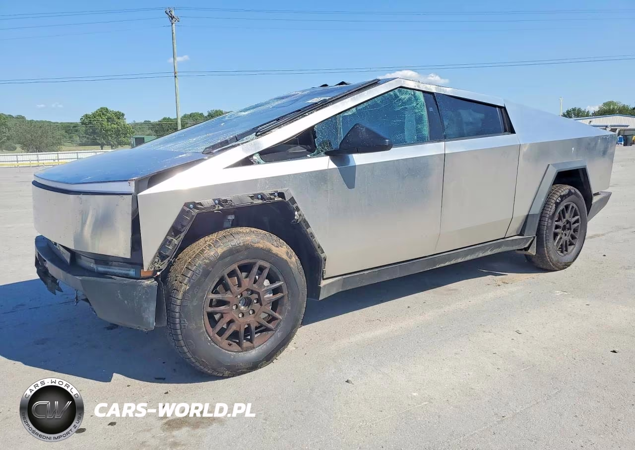 2025 Tesla Cybertruck