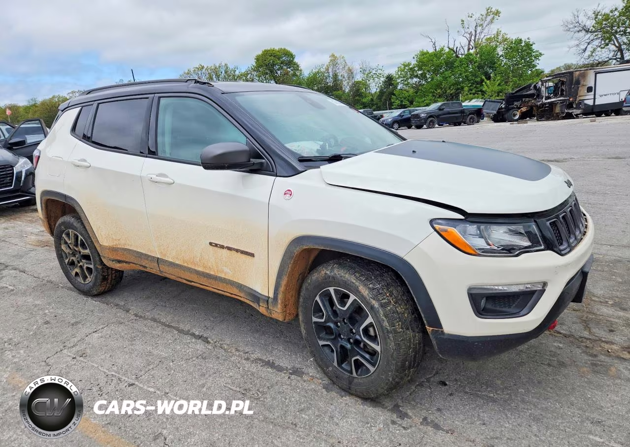2019 Jeep Compass Trailhawk VIN:3C4NJDDB9KT597774 - 4