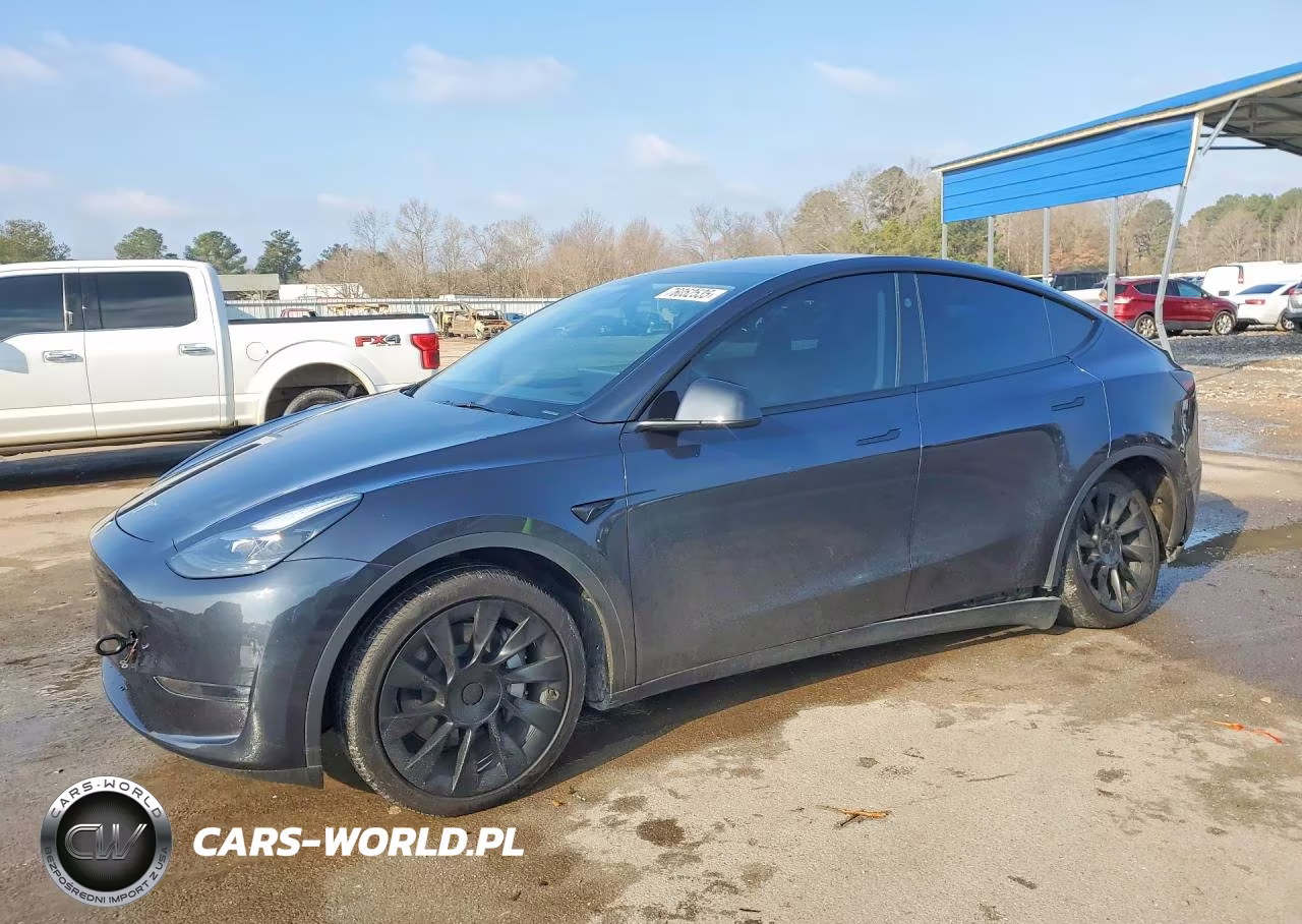 2024 Tesla Model Y – zdjęcie 1 z 12