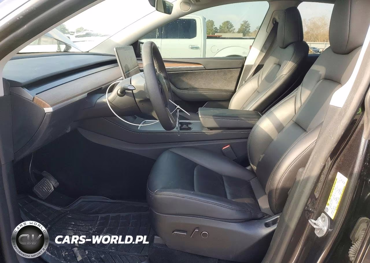 2024 Tesla Model Y VIN:7SAYGDED8RF156841 - 7