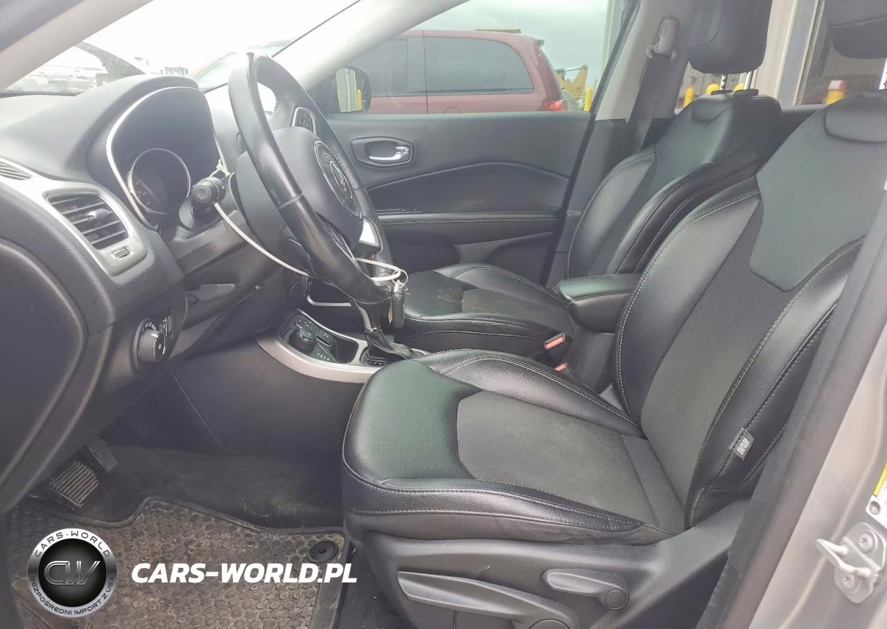 2019 Jeep Compass VIN:3C4NJDBB5KT756812 - 7
