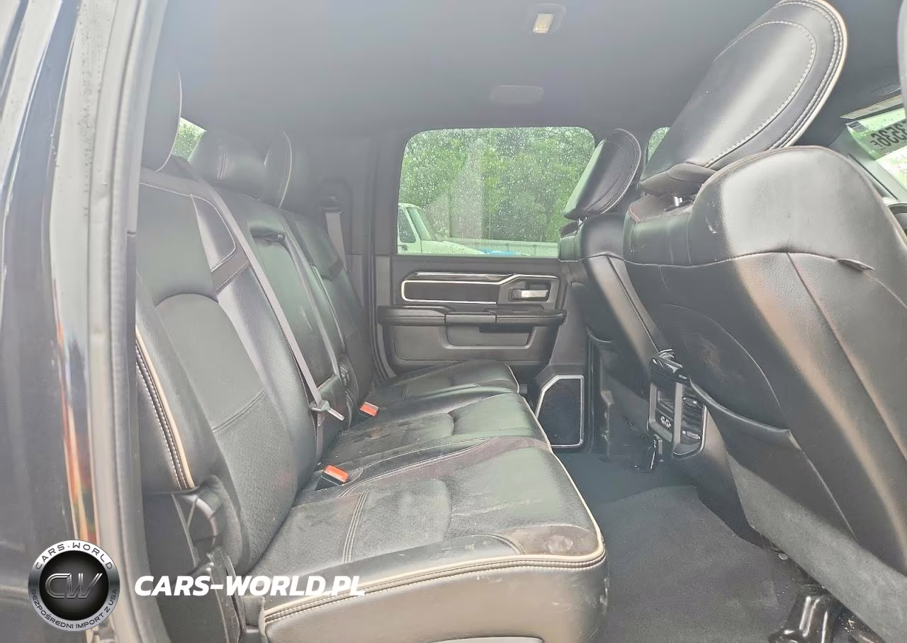 2019 Ram 3500 Laramie VIN:3C63RRML5KG665090 - 10