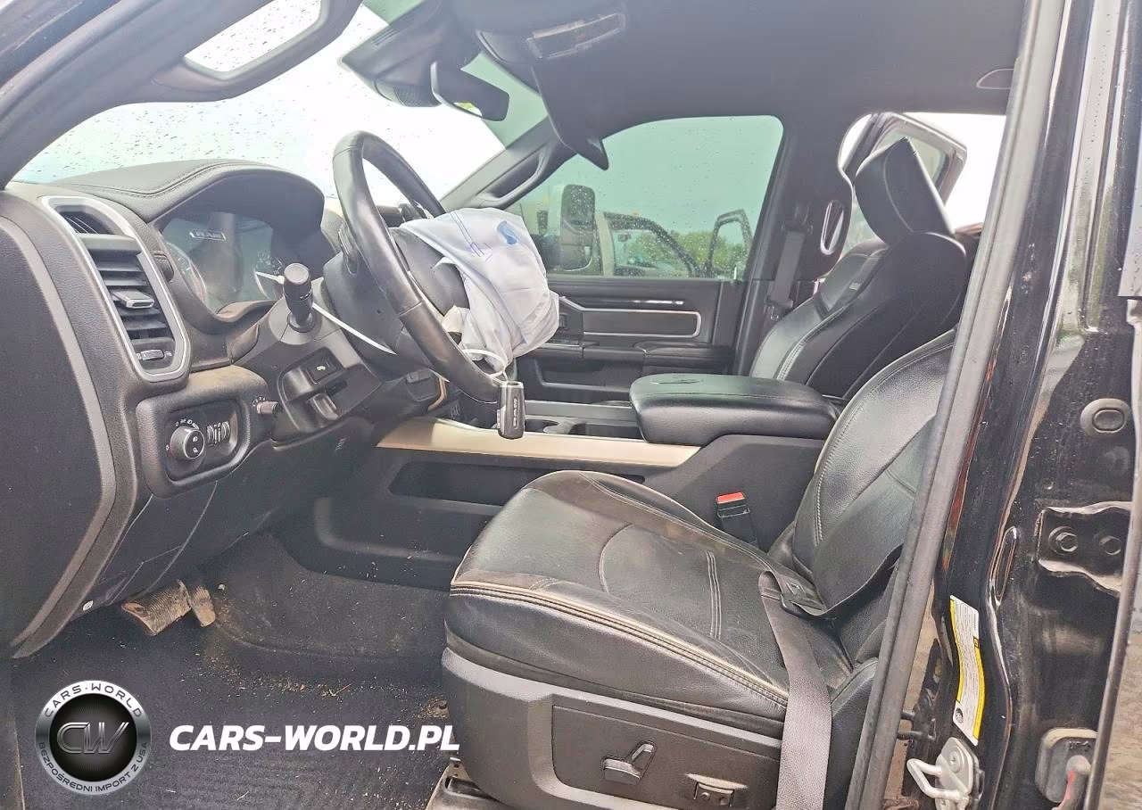 2019 Ram 3500 Laramie VIN:3C63RRML5KG665090 - 7