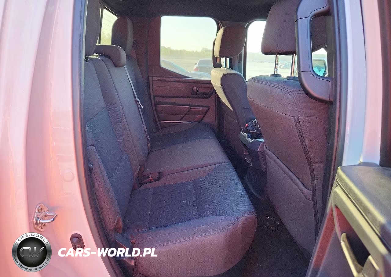 2025 Toyota Tundra Sr VIN:5TFKB5AA9SX050364 - 10