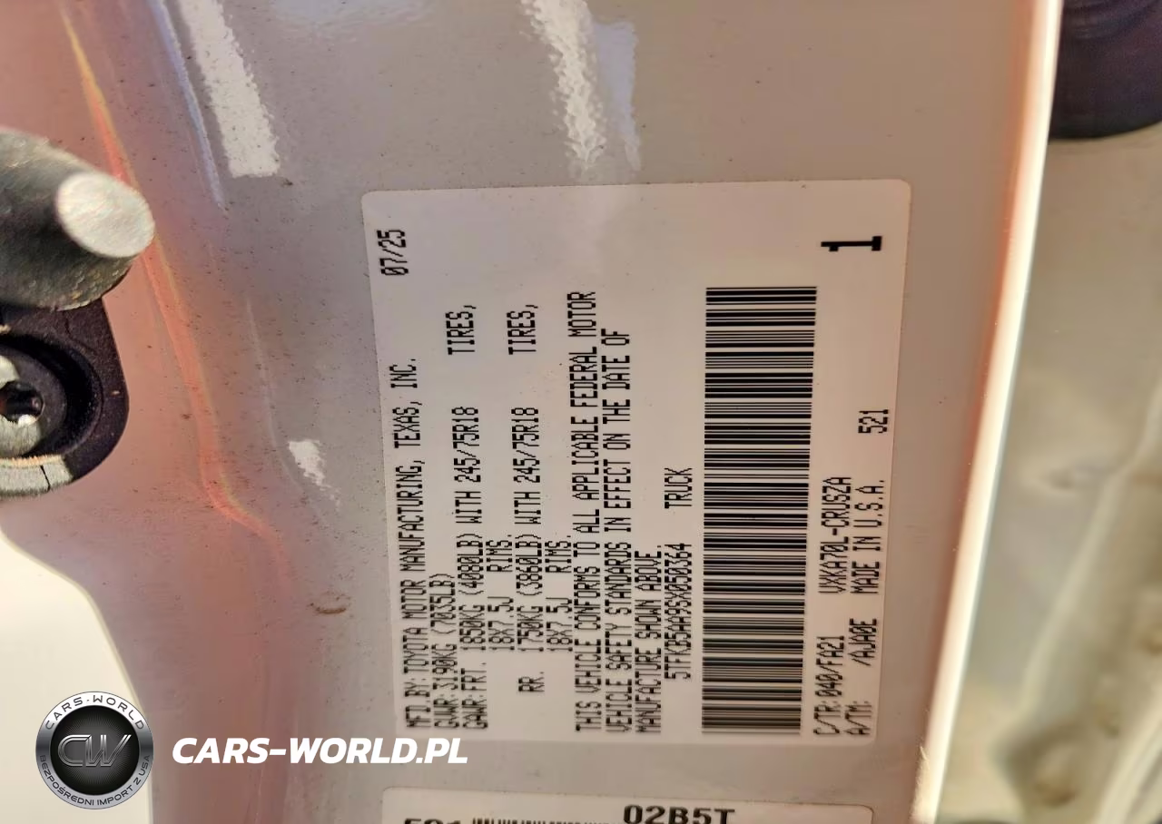 2025 Toyota Tundra Sr VIN:5TFKB5AA9SX050364 - 12