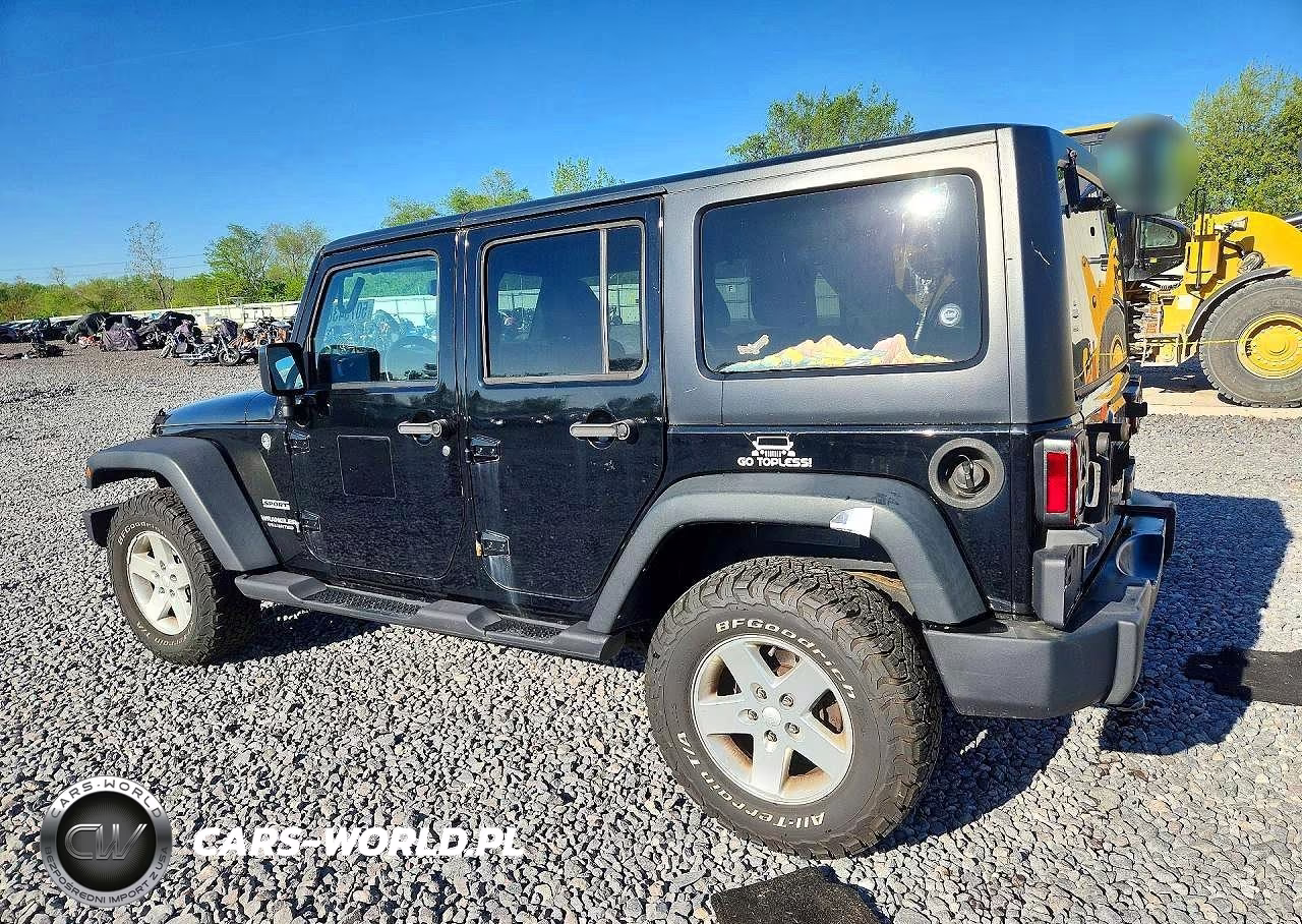 2015 Jeep Wrangler Unlimited Sport VIN:1C4BJWDG0FL508413 - 2