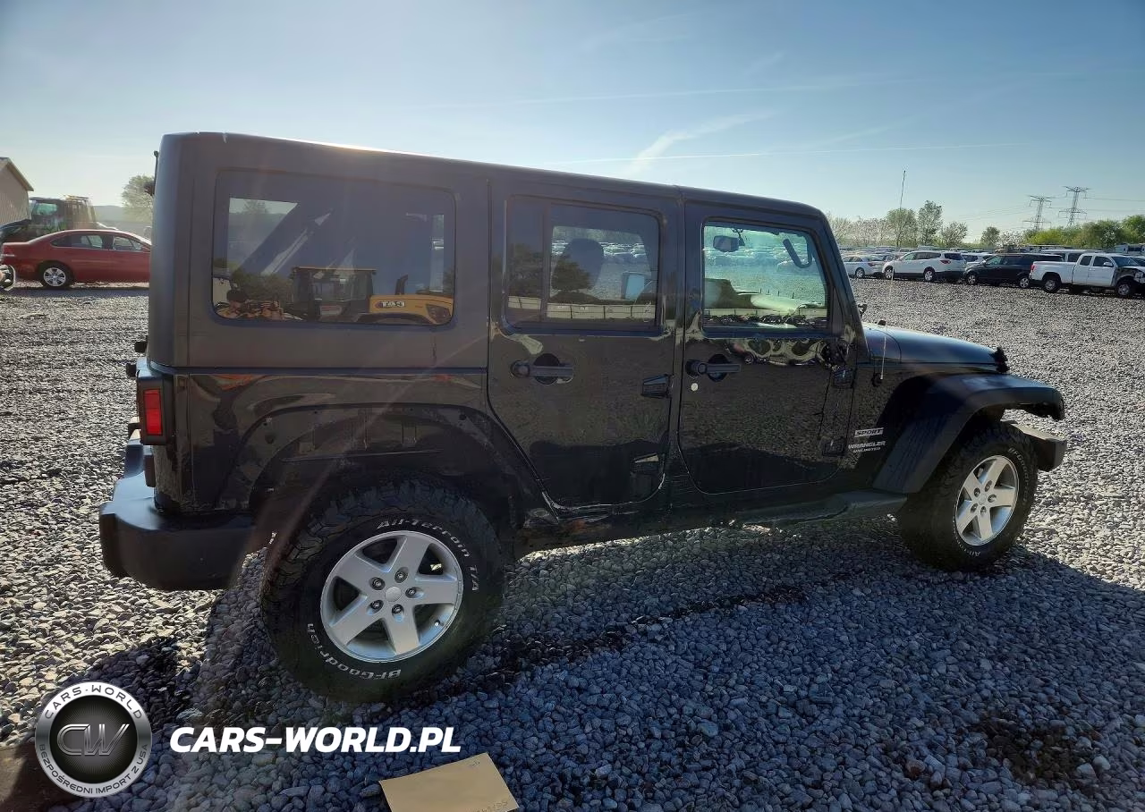 2015 Jeep Wrangler Unlimited Sport VIN:1C4BJWDG0FL508413 - 3