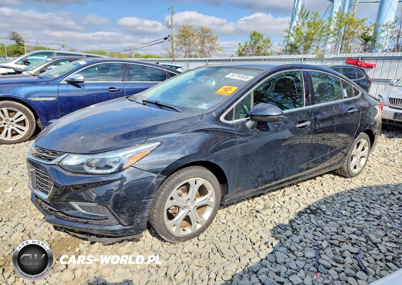 2017 Chevrolet Cruze Premier – zdjęcie 1 z 12