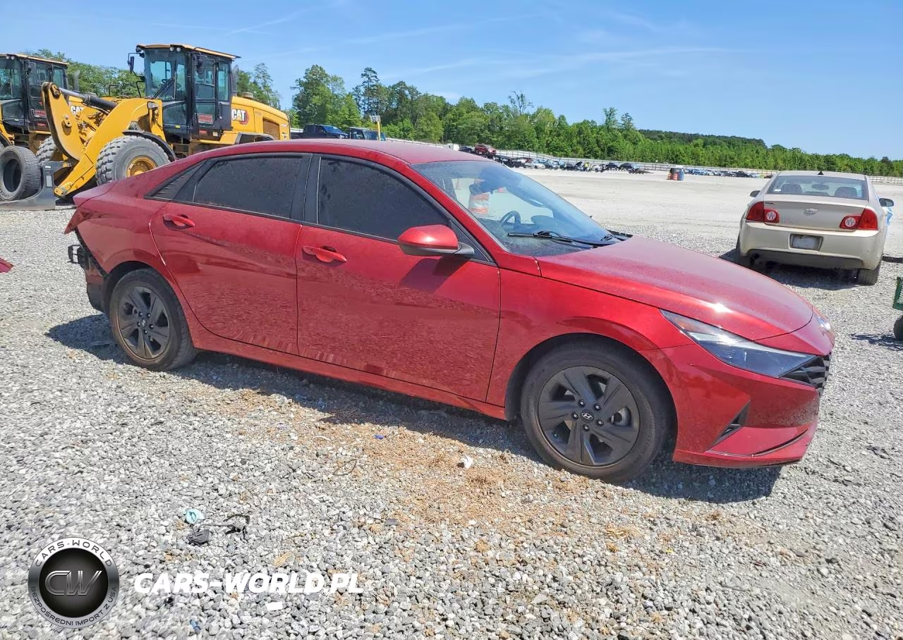 2023 Hyundai Elantra Sel VIN:KMHLM4AG6PU592619 - 4
