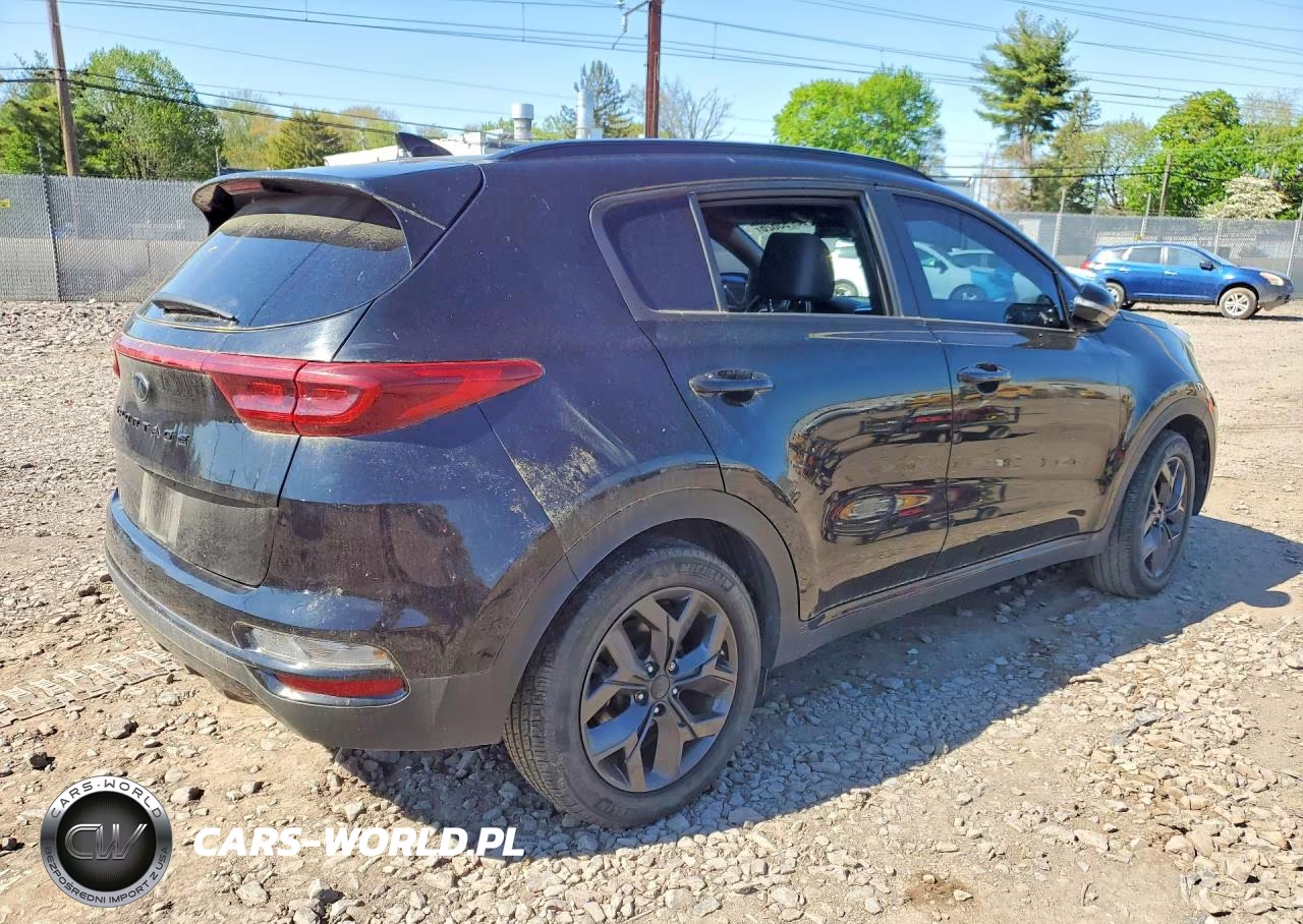 2021 Kia Sportage S VIN:KNDP63AC1M7889167 - 3