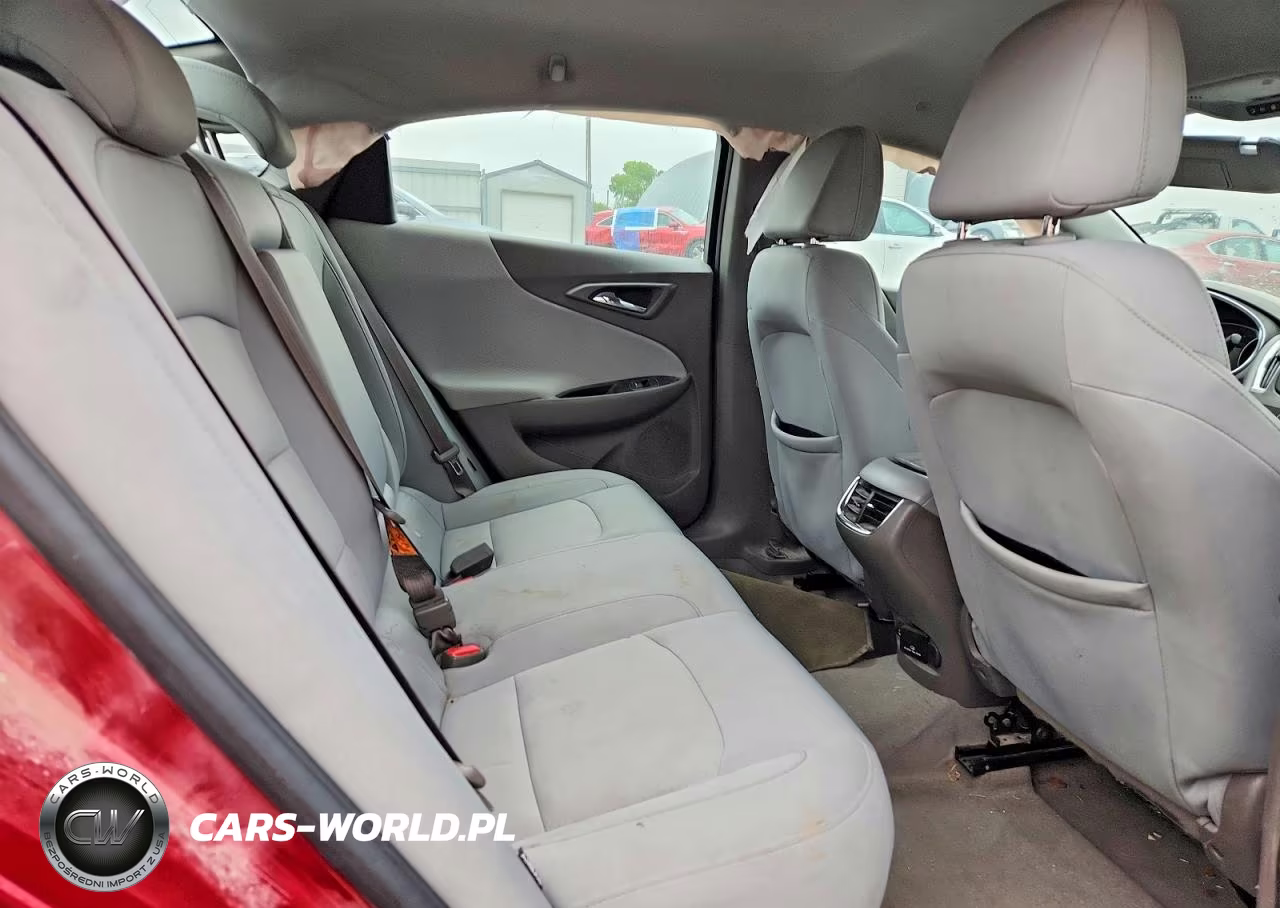 2018 Chevrolet Malibu Lt VIN:1G1ZD5STXJF240955 - 10