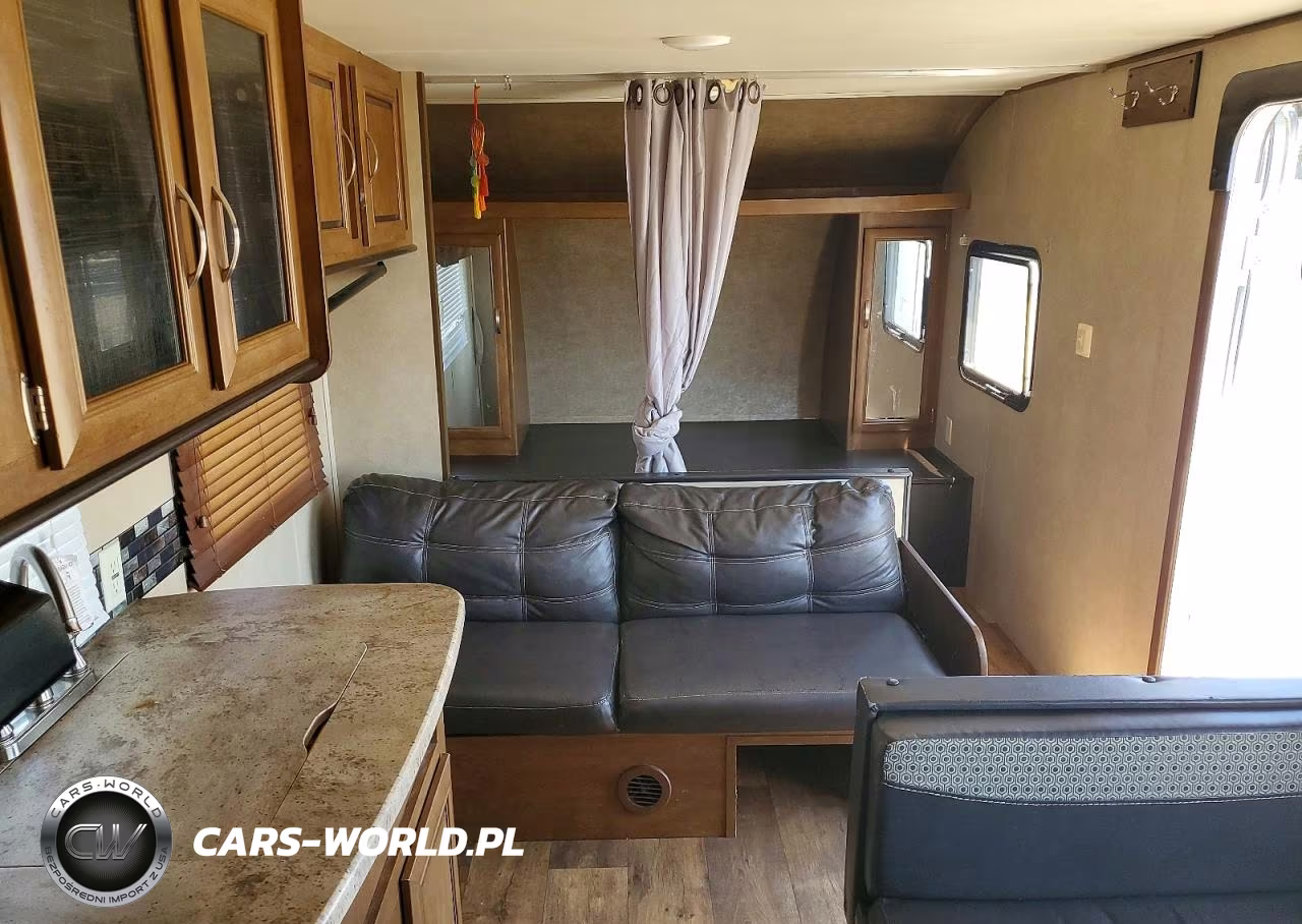 2017 Forest River Cruise Lite Camper VIN:4X4TSMB22HT111215 - 5