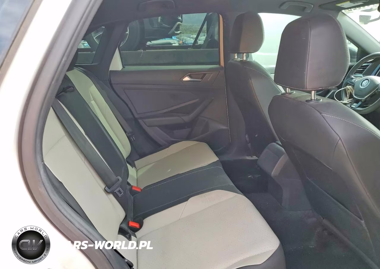 2019 Volkswagen Jetta S VIN:3VWC57BU8KM215422 - 10