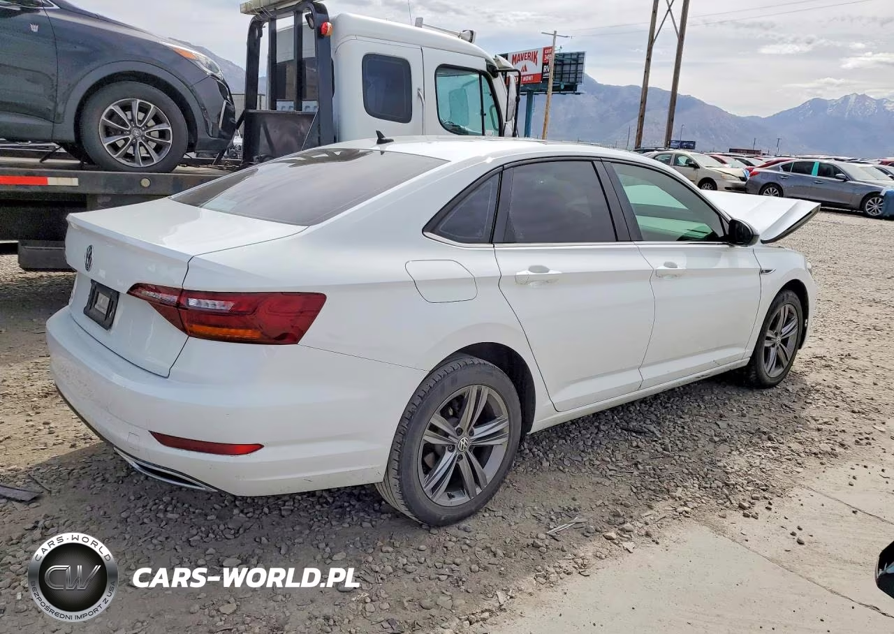 2019 Volkswagen Jetta S VIN:3VWC57BU8KM215422 - 3
