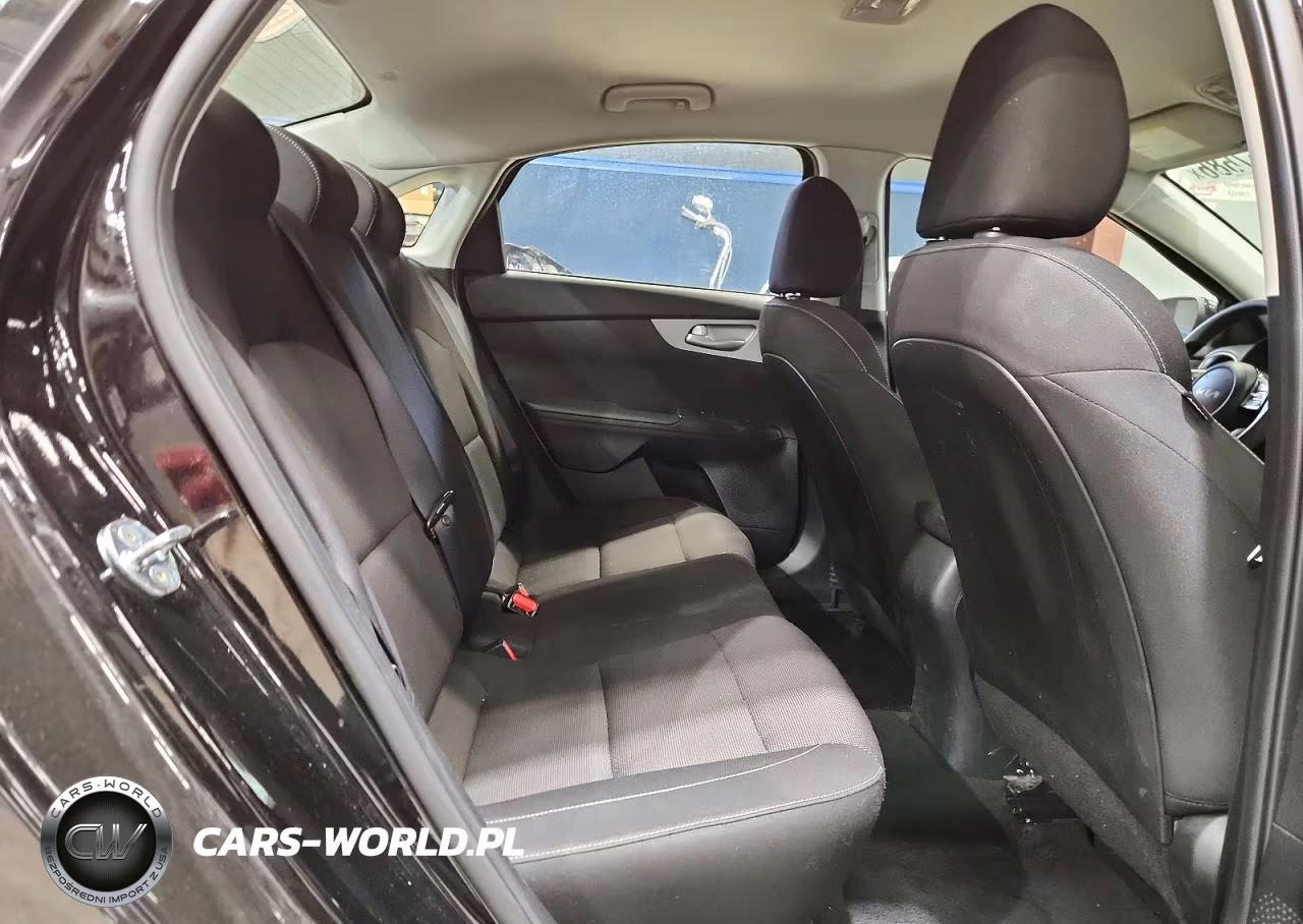 2023 Kia Forte Lxs VIN:3KPF24AD1PE538382 - 10