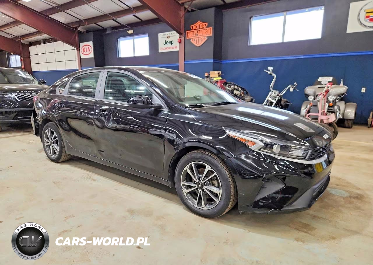 2023 Kia Forte Lxs VIN:3KPF24AD1PE538382 - 4