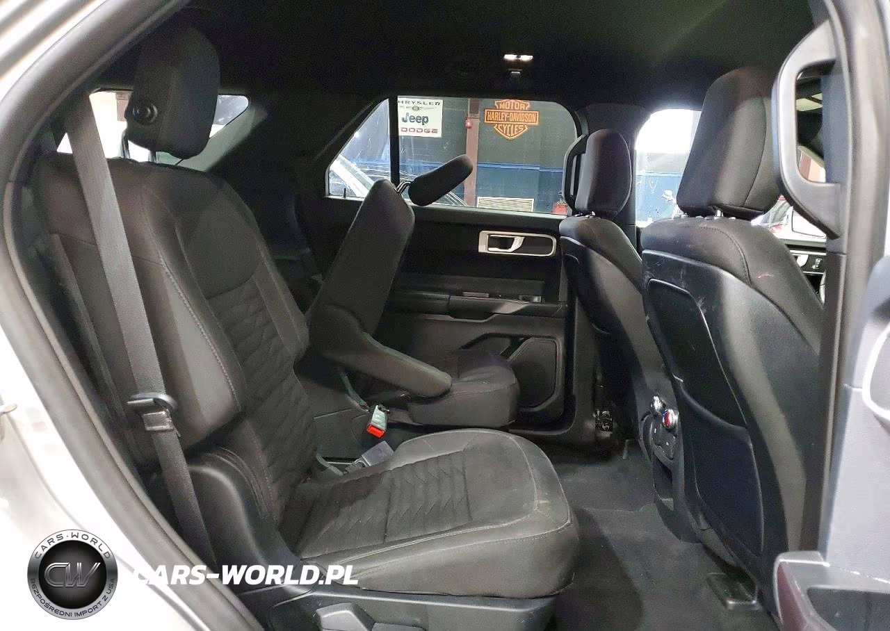 2020 Ford Explorer Xlt VIN:1FMSK8DH1LGB17983 - 11