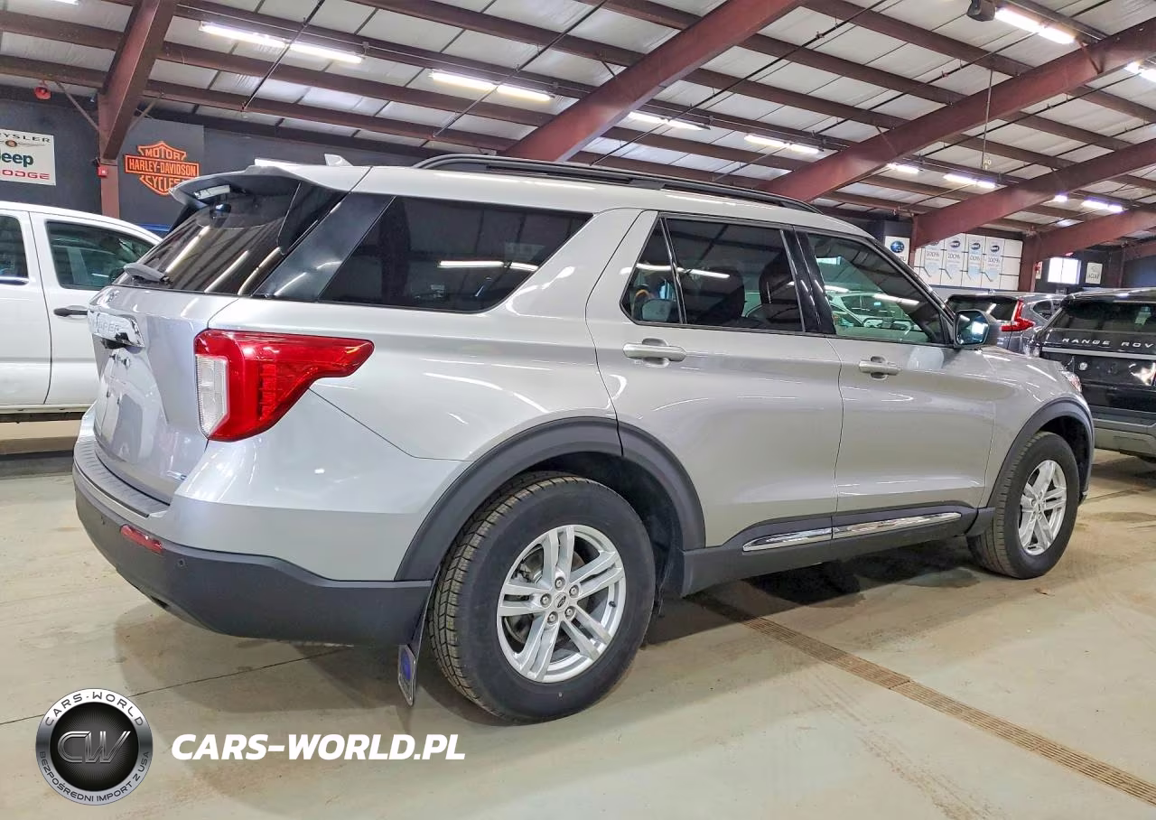 2020 Ford Explorer Xlt VIN:1FMSK8DH1LGB17983 - 3