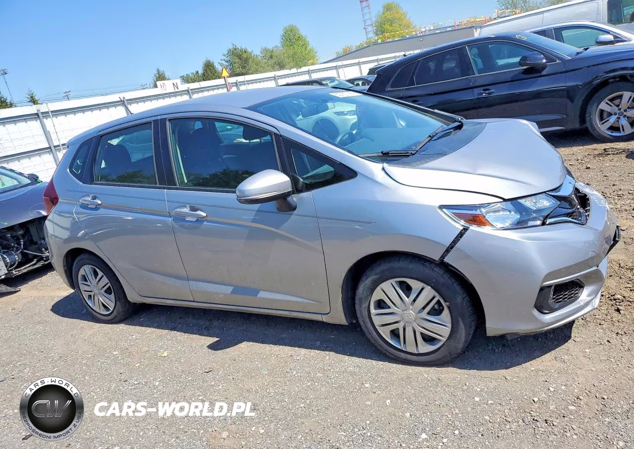 2020 Honda Fit Lx VIN:3HGGK5H47LM726101 - 4