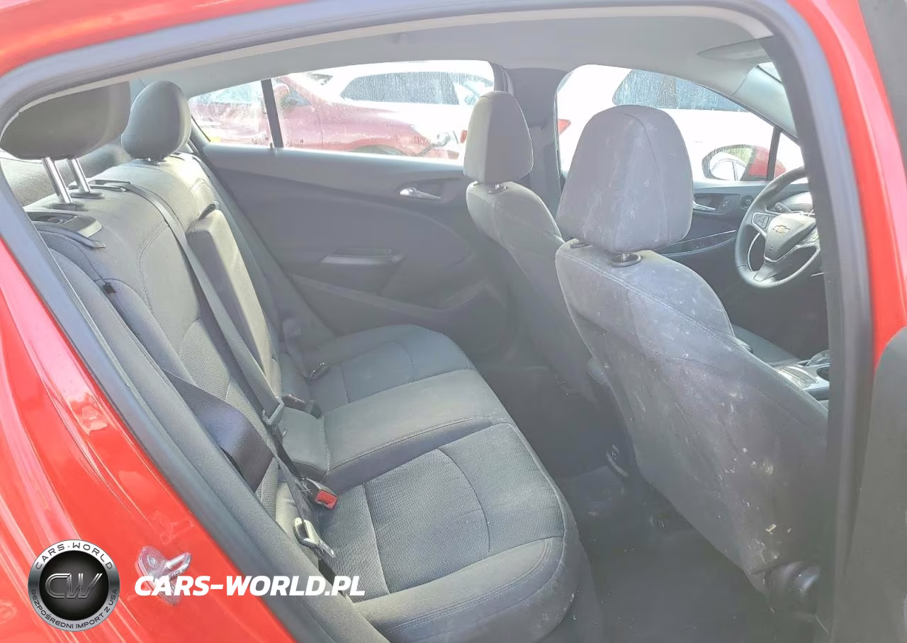 2019 Chevrolet Cruze Lt VIN:1G1BE5SM5K7117812 - 10