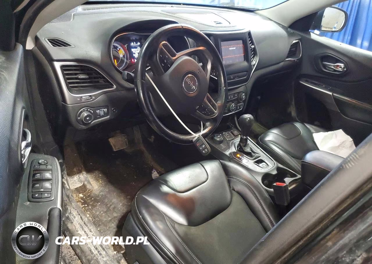 2019 Jeep Cherokee Latitude Plus VIN:1C4PJMLB9KD268413 - 8