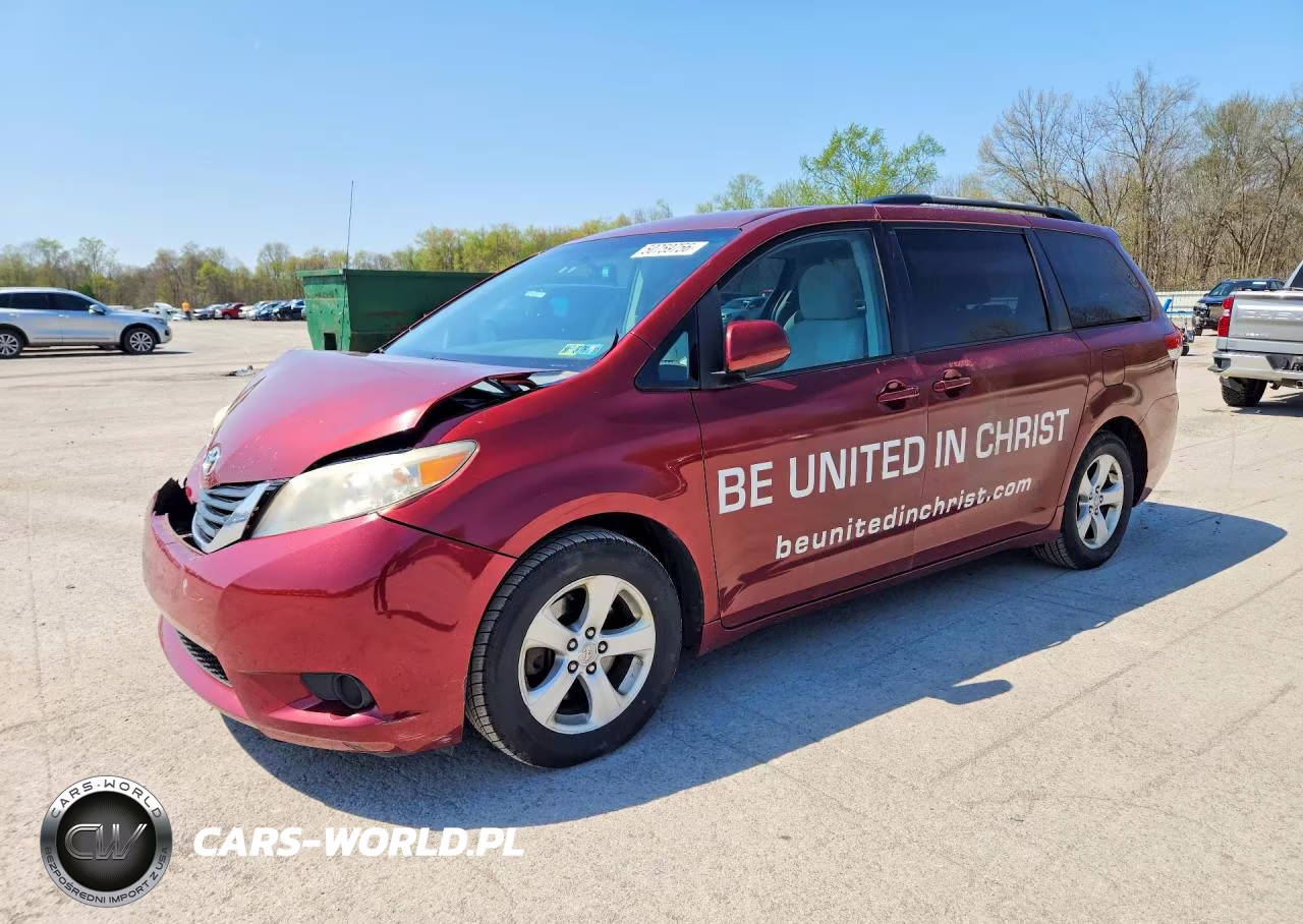 2011 Toyota Sienna Le