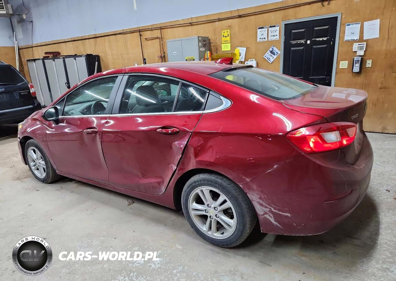 2017 Chevrolet Cruze Lt VIN:1G1BE5SMXH7135909 - 2