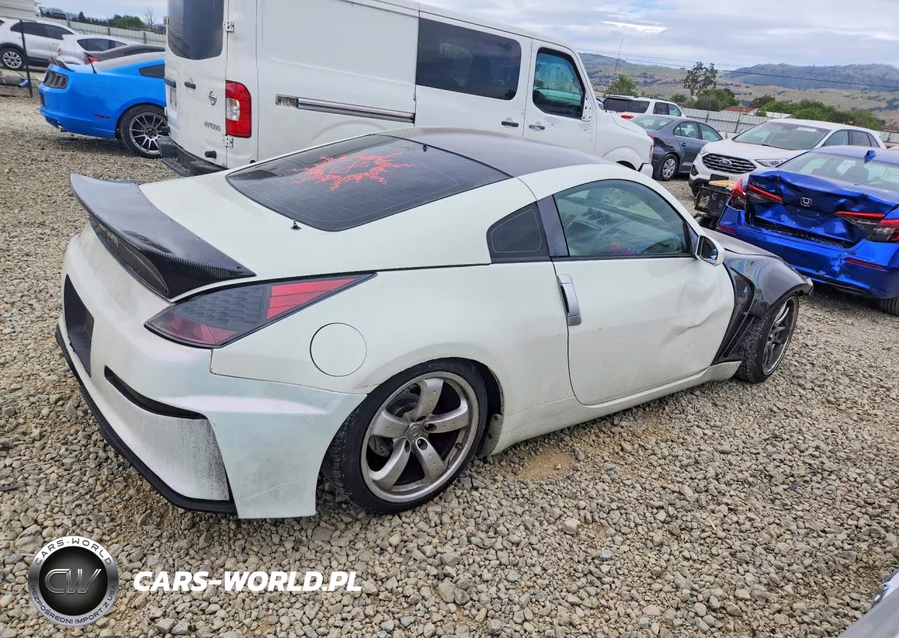 2003 Nissan 350Z Coupe VIN:JN1AZ34D73T107495 - 3
