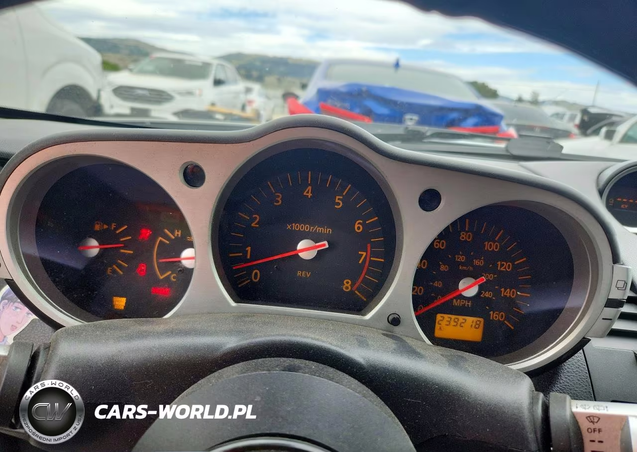 2003 Nissan 350Z Coupe VIN:JN1AZ34D73T107495 - 9