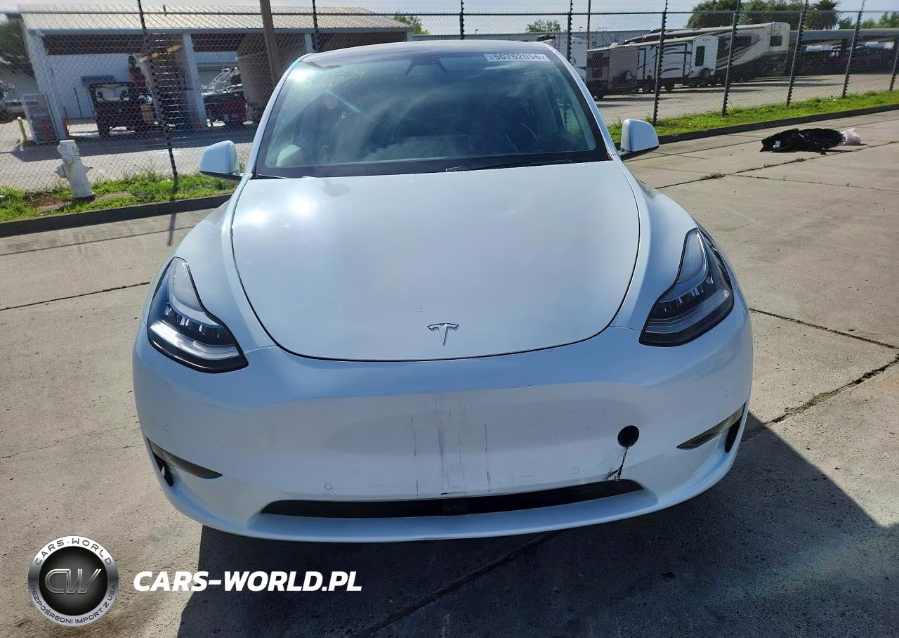 2020 Tesla Model Y VIN:5YJYGDEE6LF018535 - 5