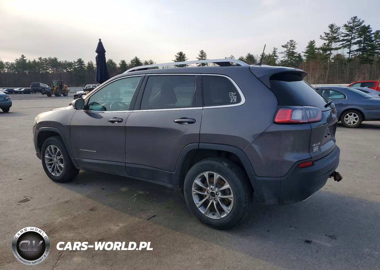 2019 Jeep Cherokee Latitude Plus VIN:1C4PJMLX1KD311850 - 2