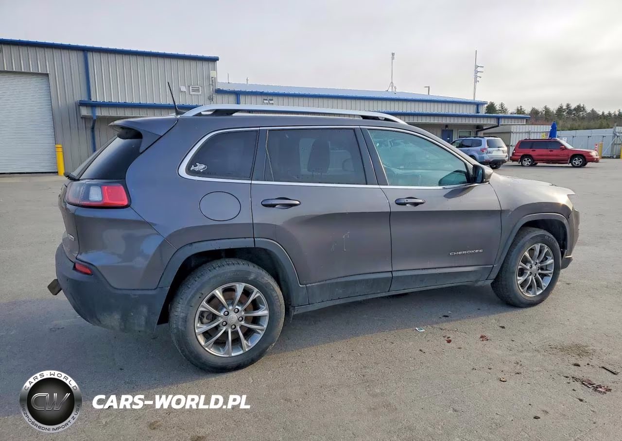 2019 Jeep Cherokee Latitude Plus VIN:1C4PJMLX1KD311850 - 3