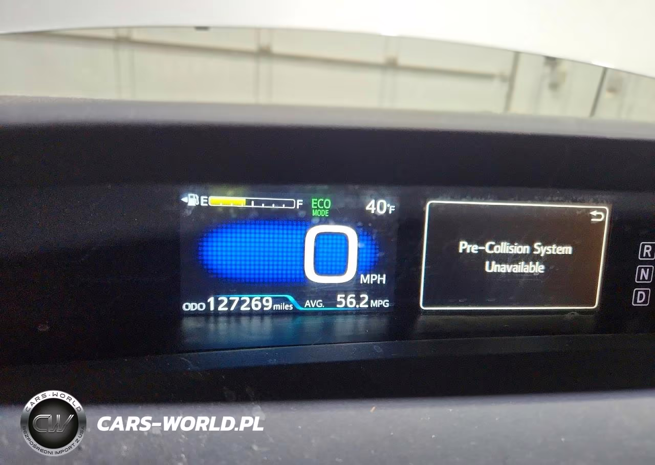 2019 Toyota Prius Prime Plus VIN:JTDKARFP5K3116049 - 9