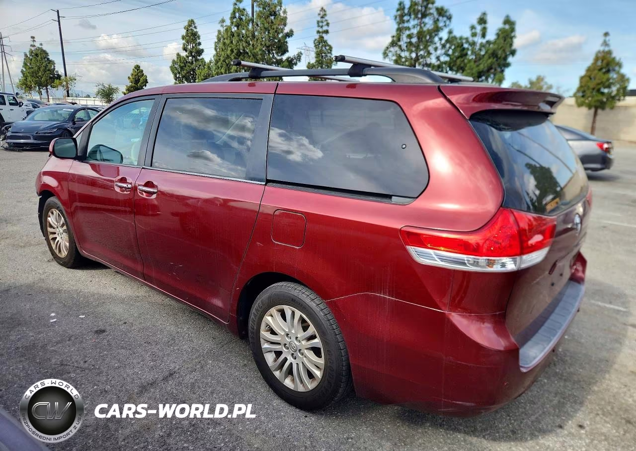 2014 Toyota Sienna Xle 8-Passenger VIN:5TDYK3DC3ES419998 - 2