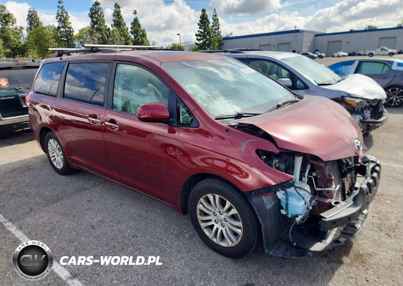 2014 Toyota Sienna Xle 8-Passenger VIN:5TDYK3DC3ES419998 - 4