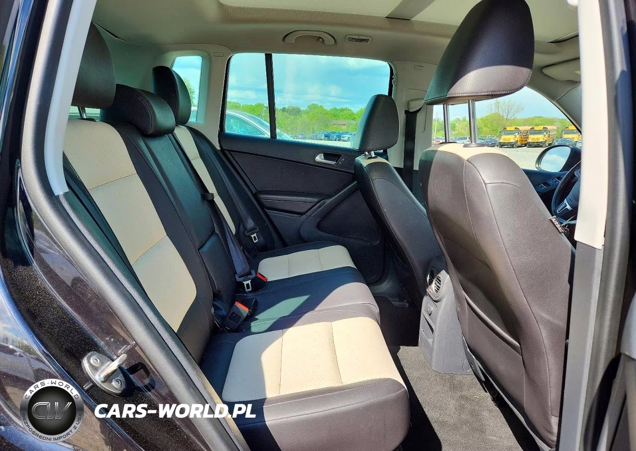 2017 Volkswagen Tiguan Wolfsburg VIN:WVGSV7AX5HW500478 - 11